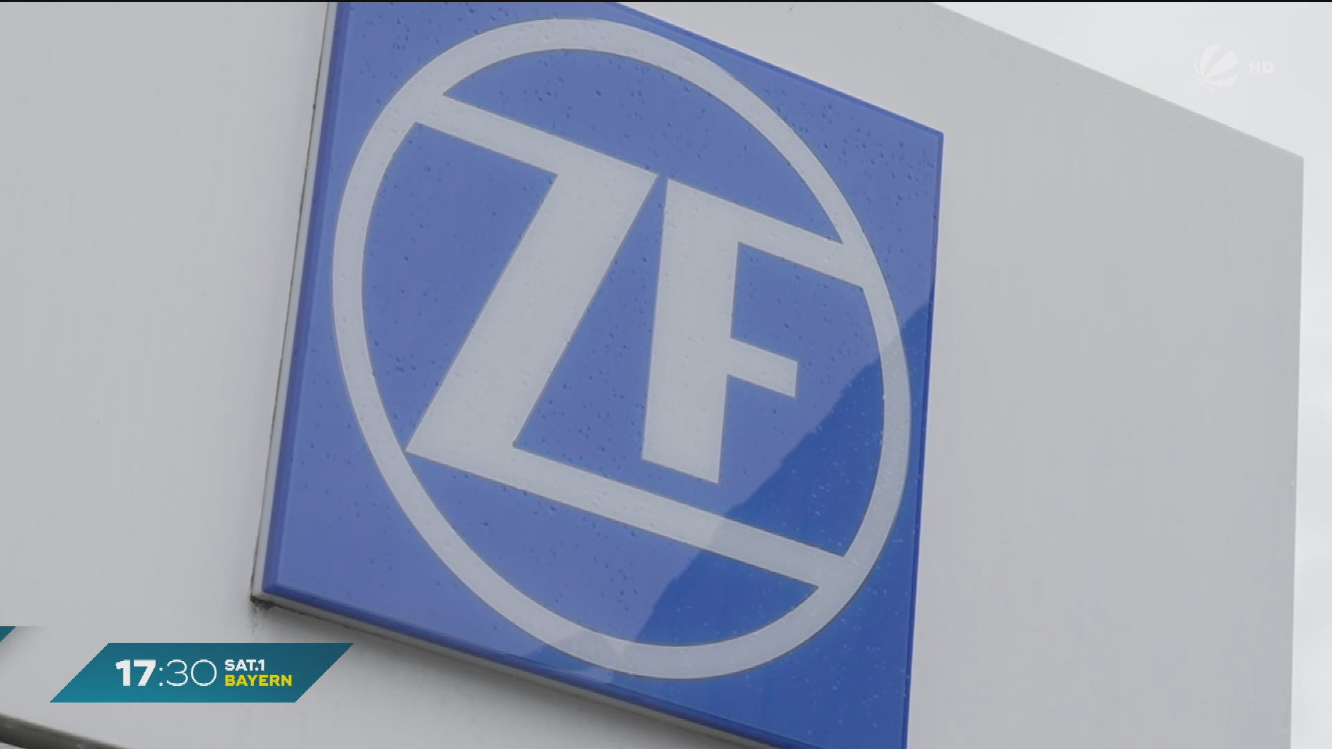 Video: Stellenabbau bei ZF in Schweinfurt: Mitglieder stimmen Sparplänen zu