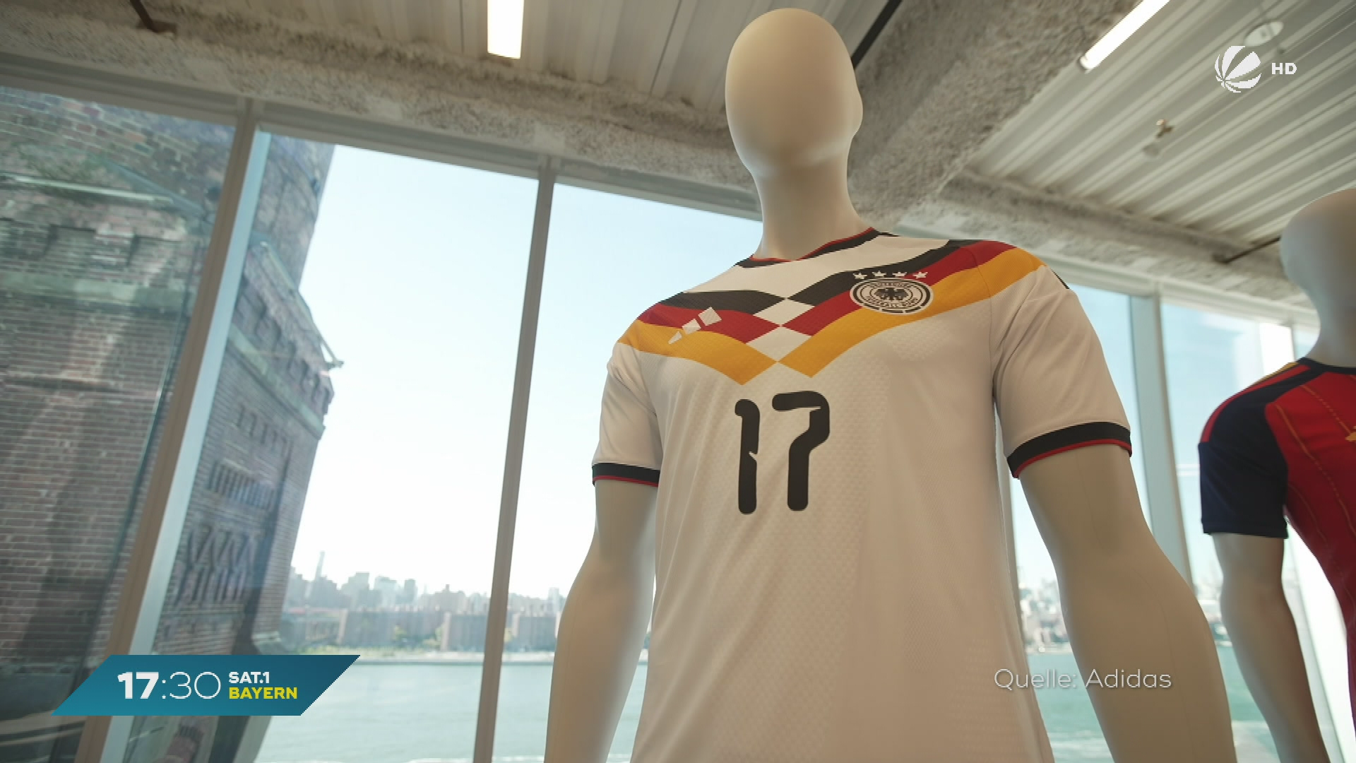Video: Letztes DFB-Trikot von Adidas: Abschied nach über 70 Jahren Partnerschaft