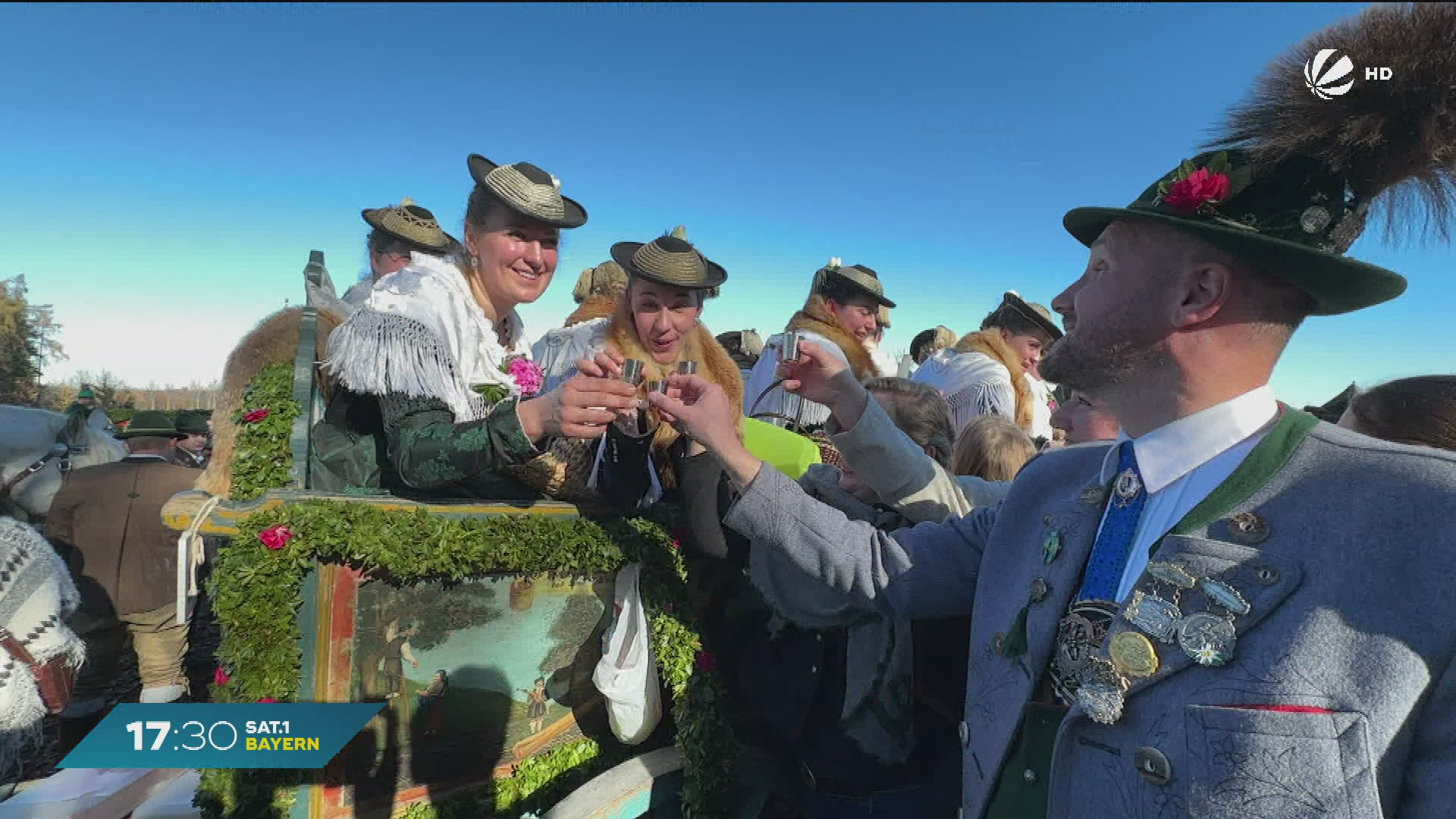 Video: Leonhardifahrt in Bad Tölz: Tausende feiern Schutzpatron der Tiere
