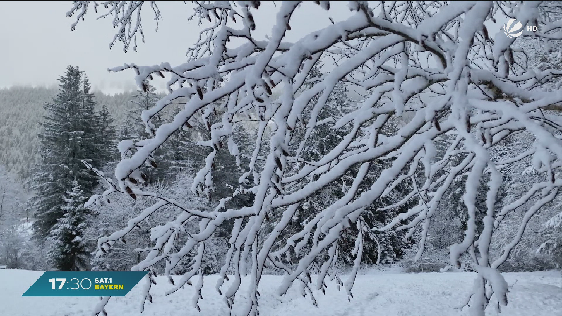 Video: Wetter-Achterbahn in Bayern: Schnee sorgt für Winterstimmung