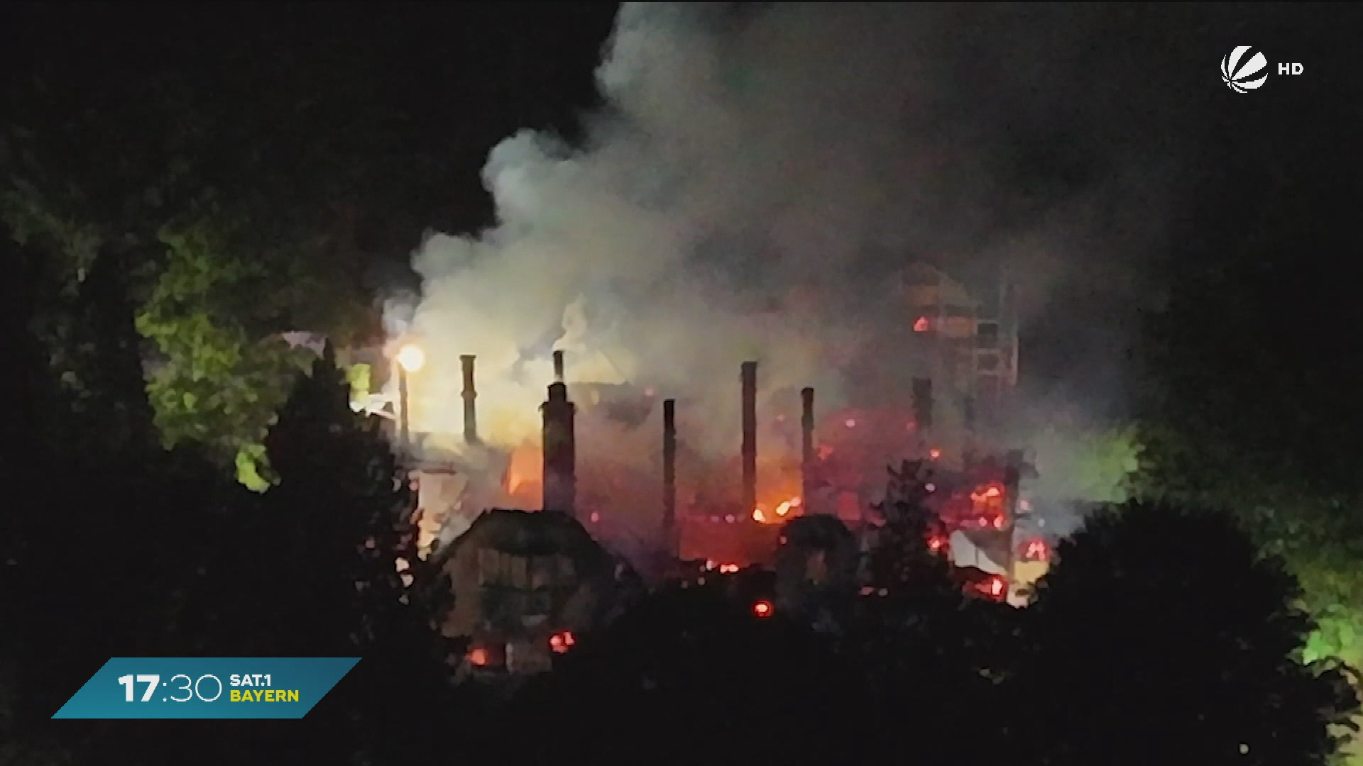 Video: Nach Brand im Jagdschloss in Donaustauf: Polizei schließt Anschlag aus