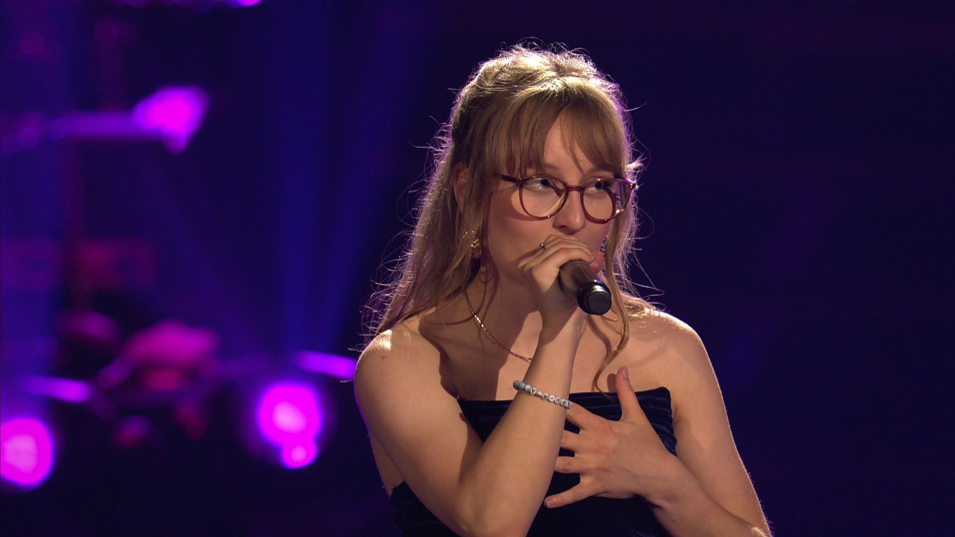 Taylor Swift-Cover: Luise Neubig fights with 