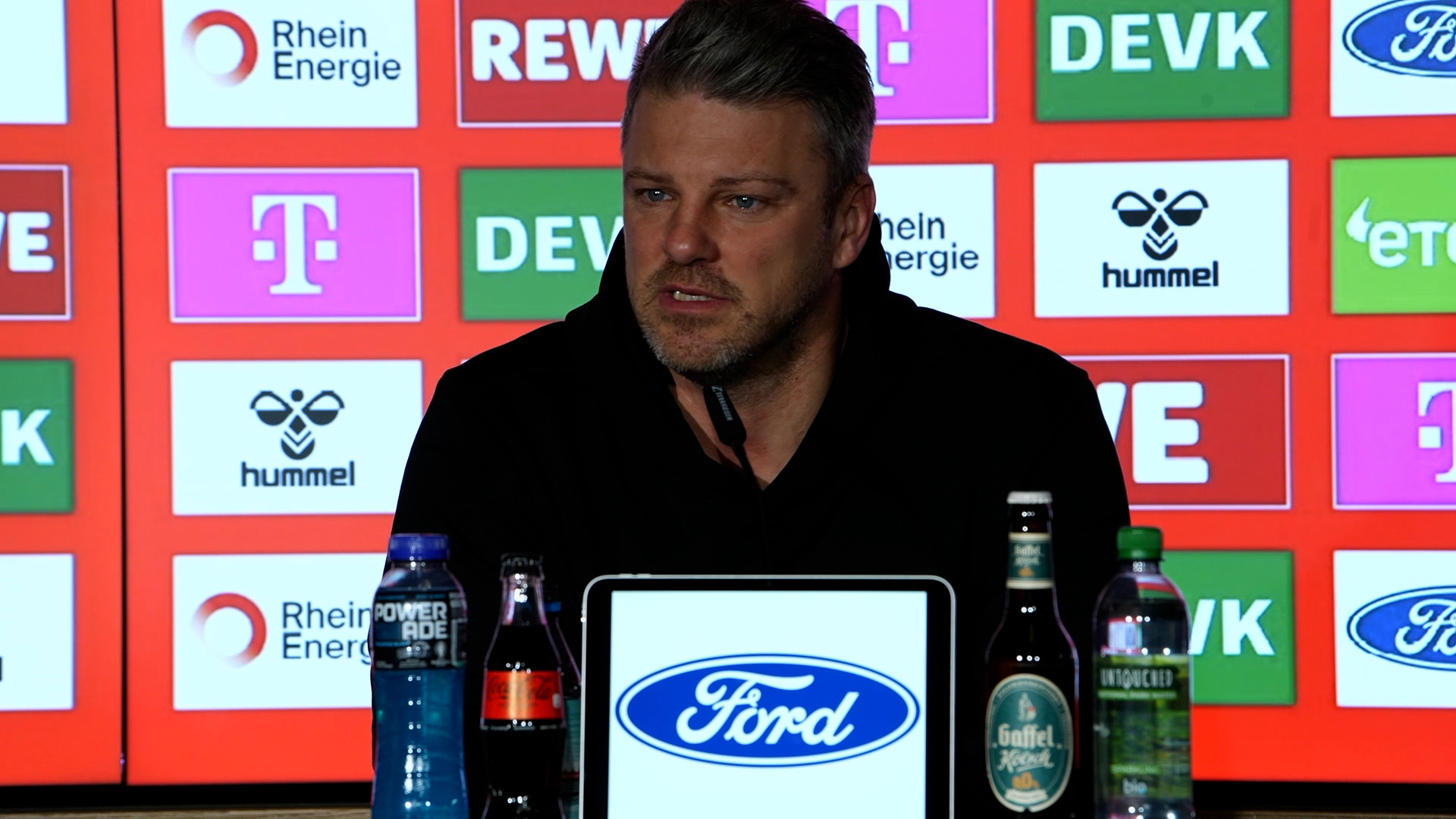 Video: Effzeh trifft auf Bremen: Anstoß 15:30 Uhr