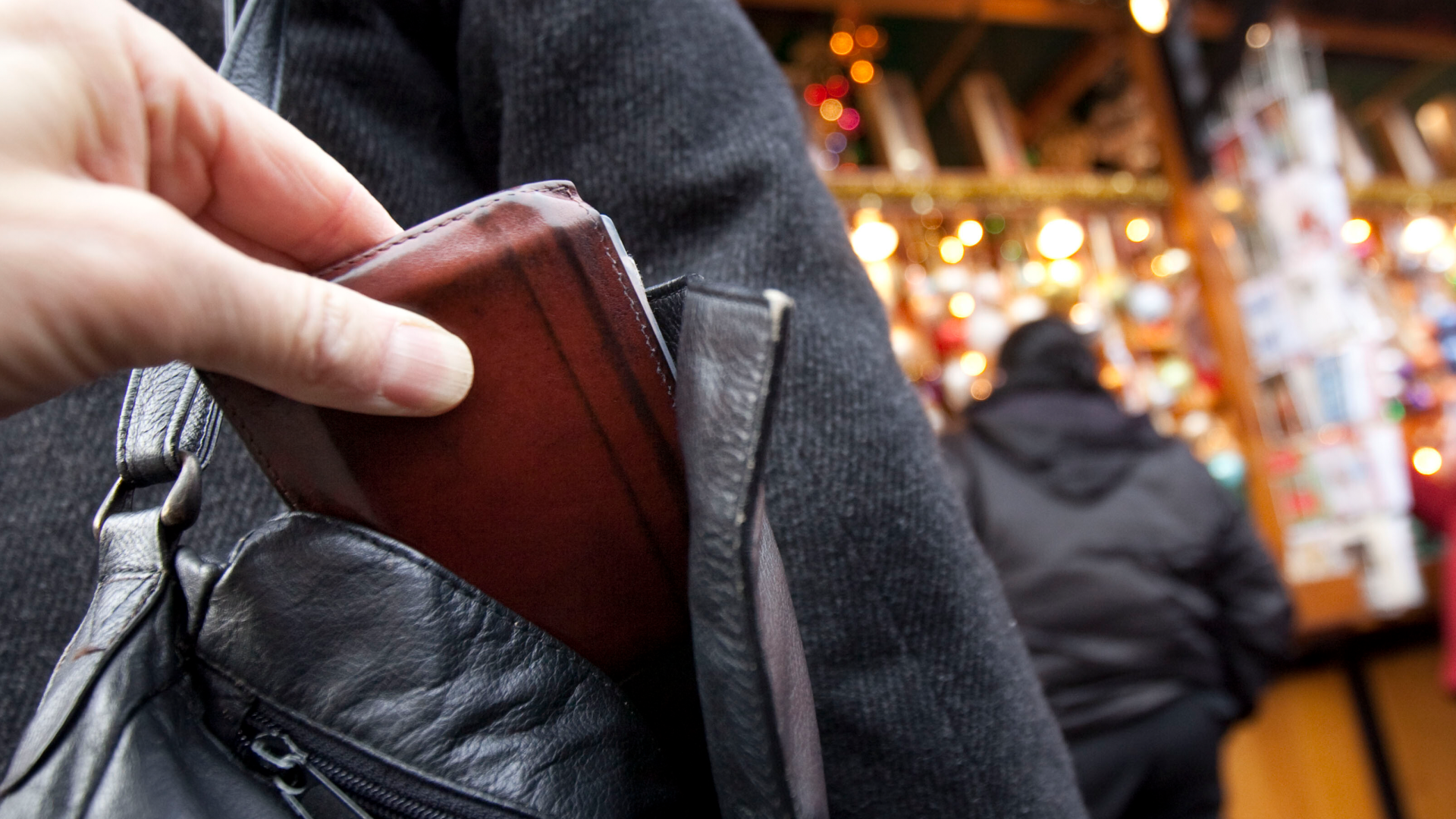 Weihnachtsmarkt-Achtung-Taschendiebe-