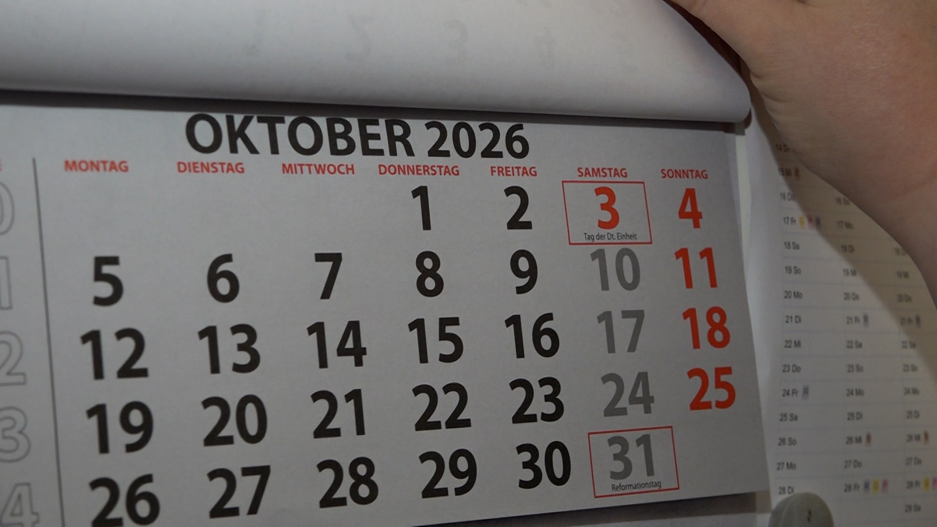 Video: Feiertags-Debatte in NRW: Unternehmer warnt