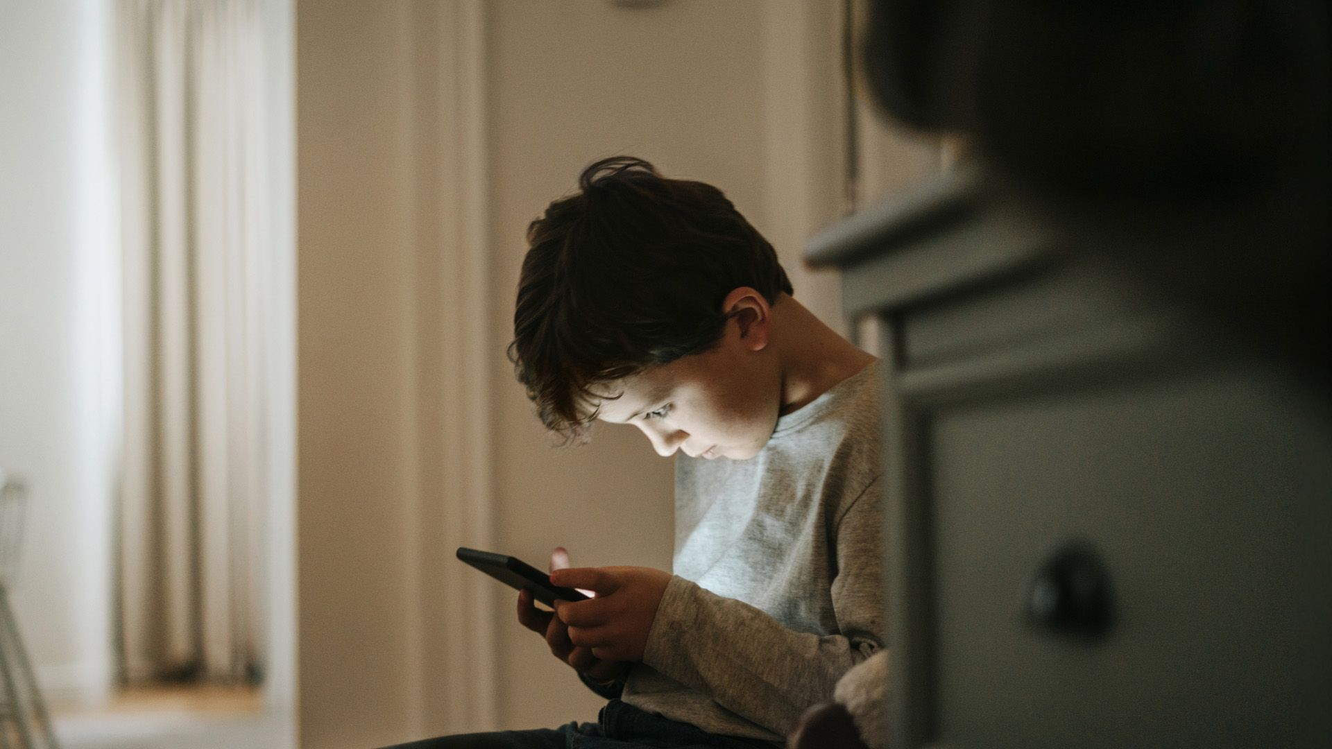 Video: So viele Kinder sind handysüchtig