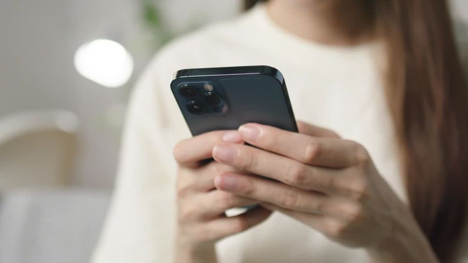 Bei dieser Handynutzung wird das Gehirn überfordert