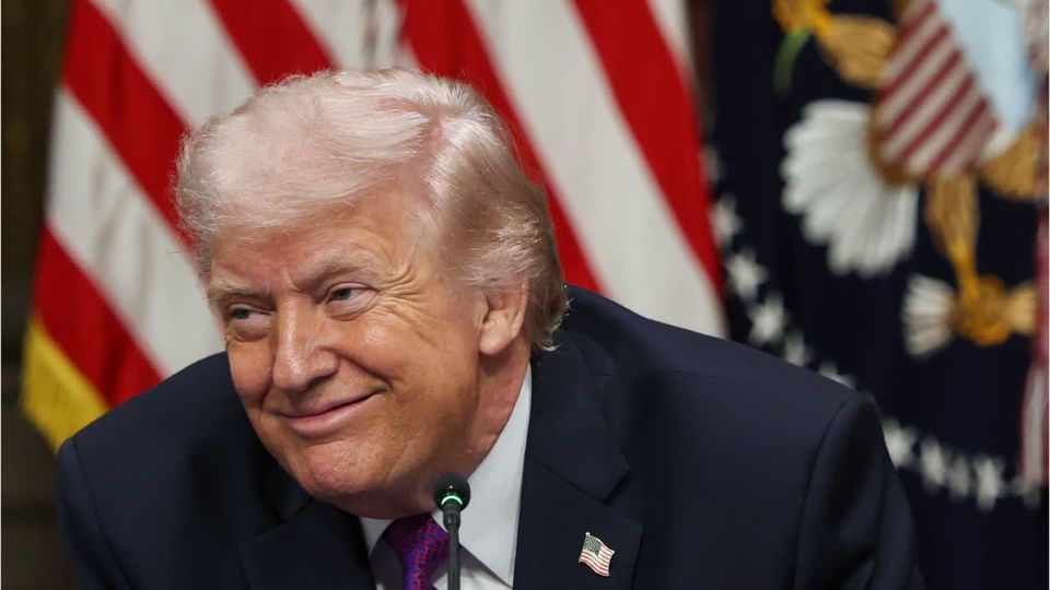 100 Prozent auf Arznei: Trump erhebt neue Zölle