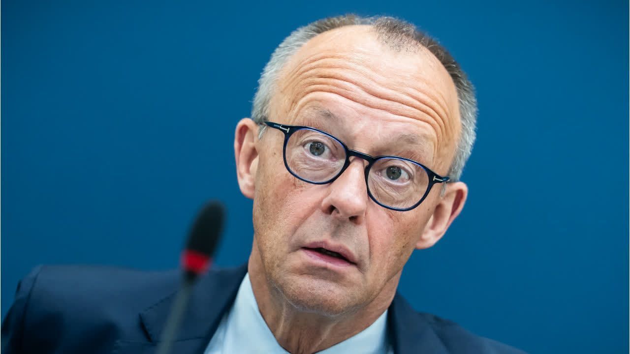 Video: Merz sieht Sparpotenzial bei Jugendhilfe