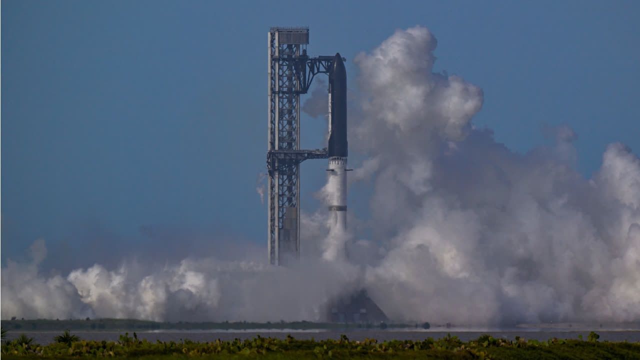 Video: Panne: SpaceX-Rakete muss Testflug abbrechen