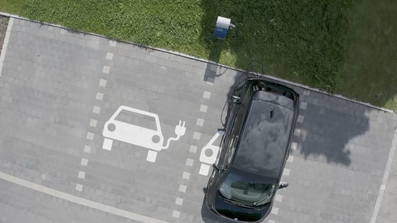 Video: Mehr E-Autos in Bayern: Zahl der Neuzulassungen steigt weiter