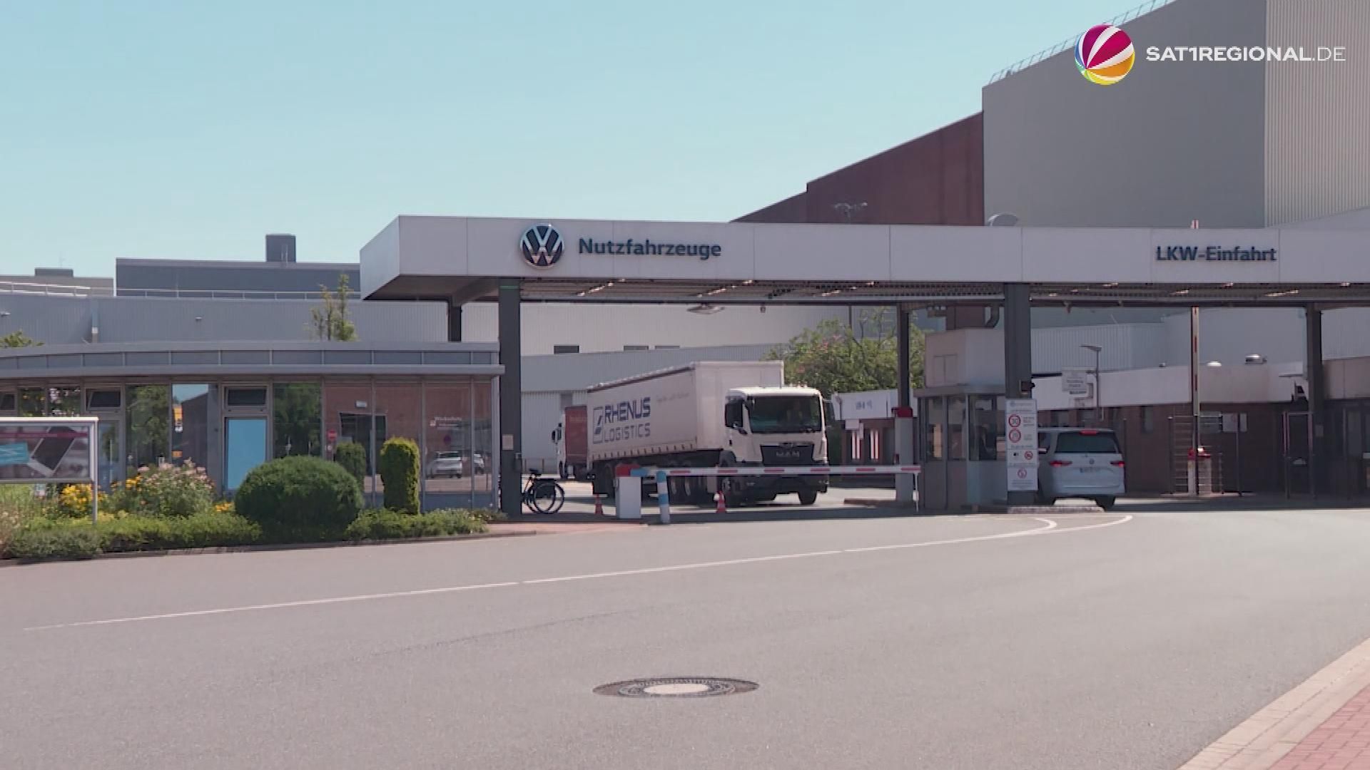 Video: VW-Sparkurs: Unsicherheit bei Beschäftigten nach Aufsichtsratssitzung