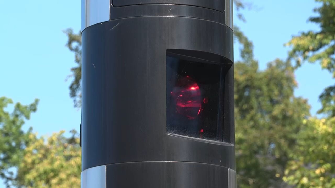 Video: Rekord-Blitzer in Kirchseeon: Weniger Raser, Millionen für Gemeinde