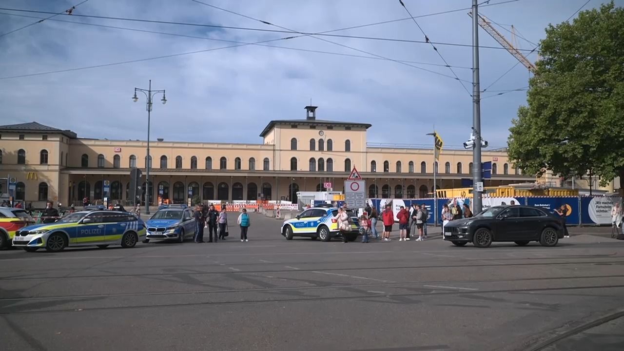 Video: Explosion am Augsburger Hauptbahnhof: Zwei Jugendliche verletzt