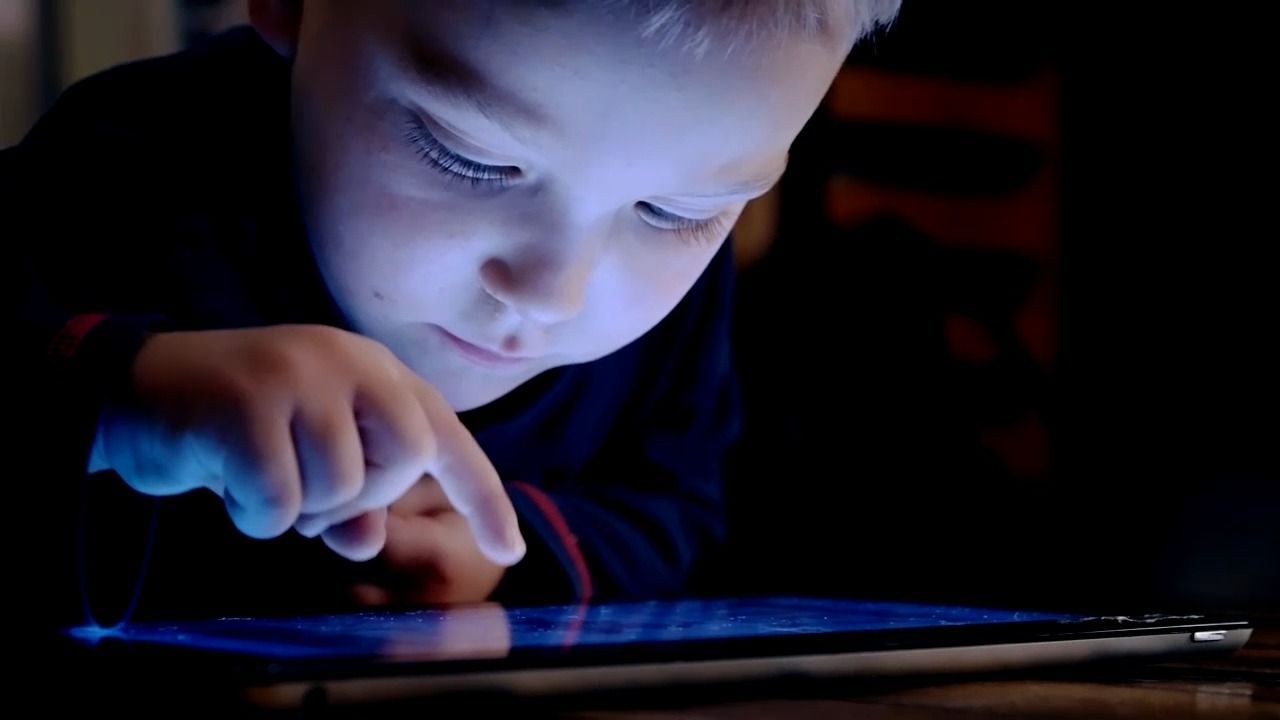 Video: Social Media für Jugendliche: Mehring setzt auf Alterskontrollen statt Verbote
