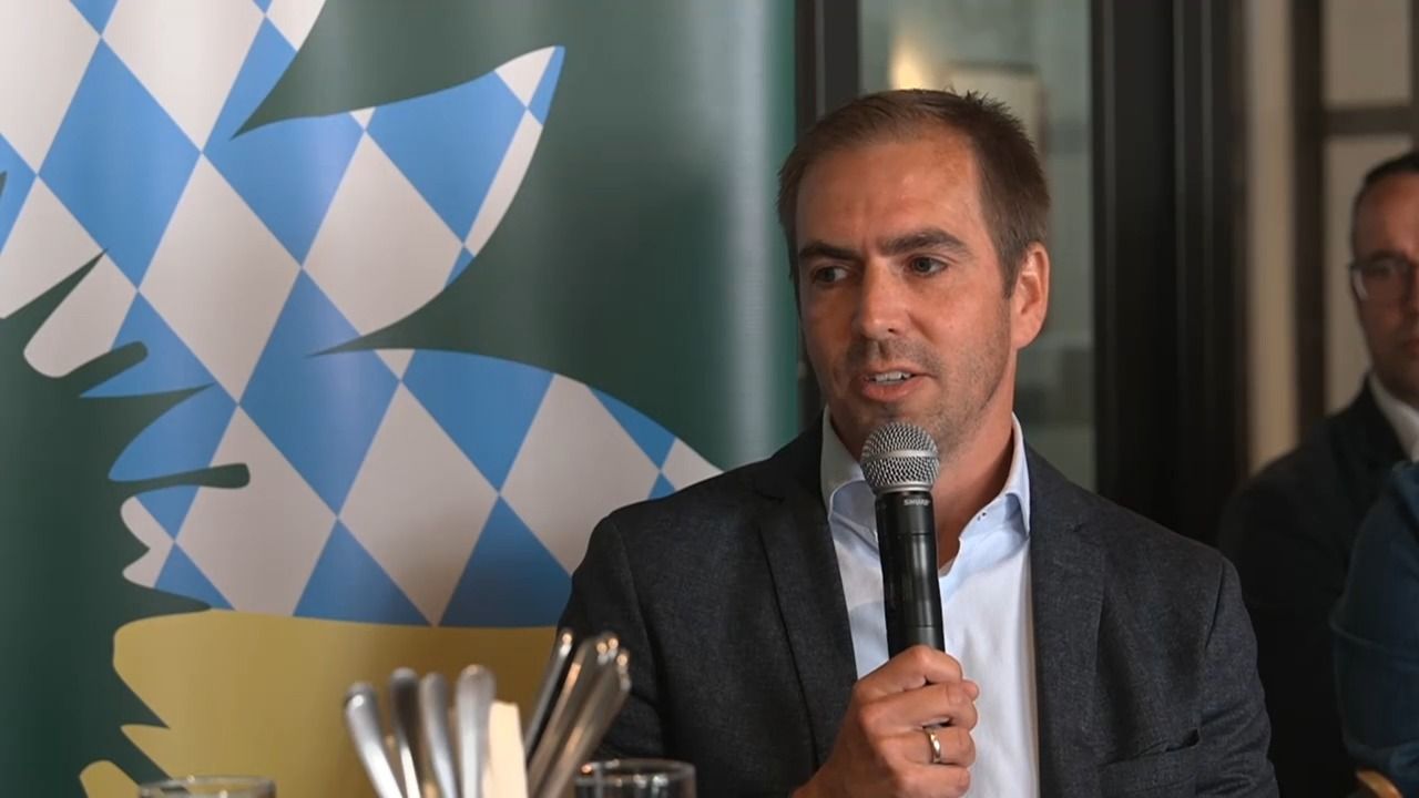 Video: Philipp Lahm bei den Grünen: Was Politik vom Fußball lernen kann