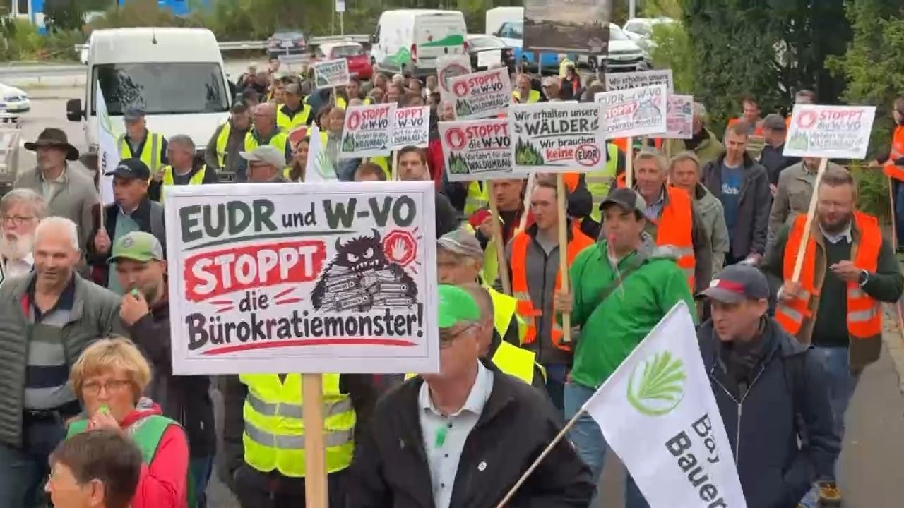 Video: Agrarminister tagen in Würzburg: Weniger Bürokratie für Landwirte