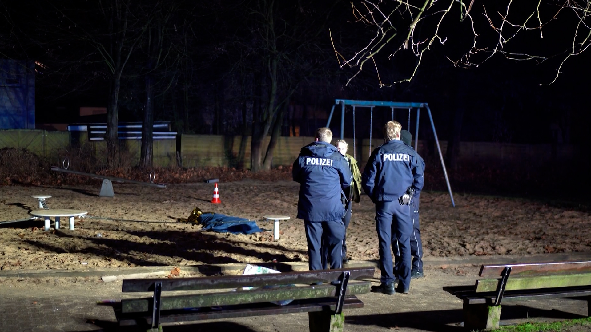 Video: Explosion auf Spielplatz in Bielefeld