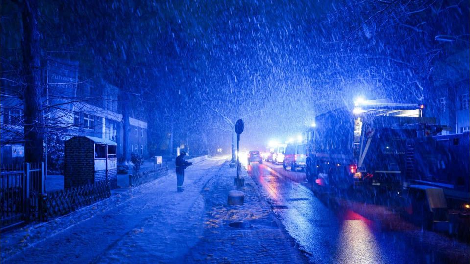 Million-Belohnung für Hinweise nach Brandanschlag in Berlin