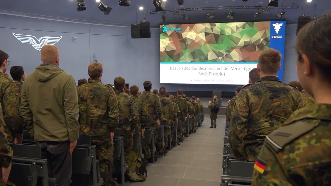 Video: Urteil zum Bundeswehr-Gesetz: Staatsregierung sieht Niederlage für Kläger