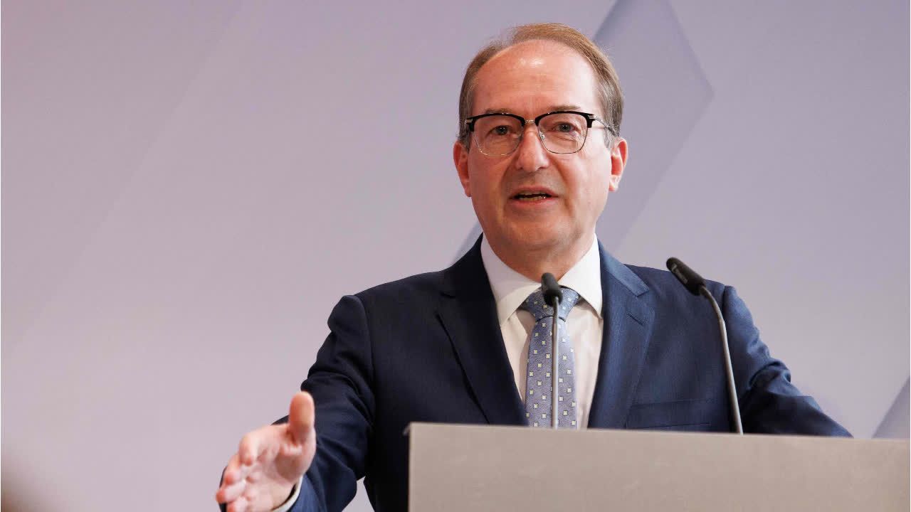 Video: Dobrindt warnt vor "Ultra-Links-Koalition"