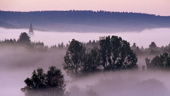Video: Wetterwarnung: Deutschland versinkt im Nebel