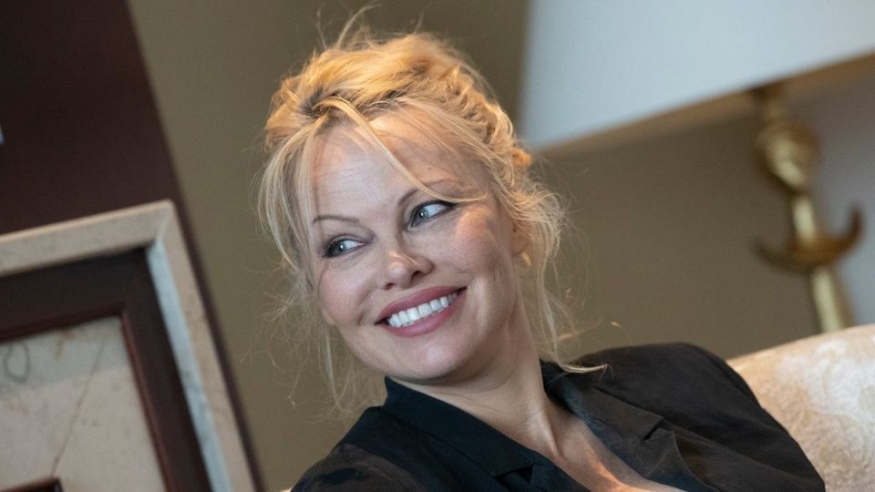 Zurück zum Ex: Pamela Anderson hat zum 5. Mal geheiratet