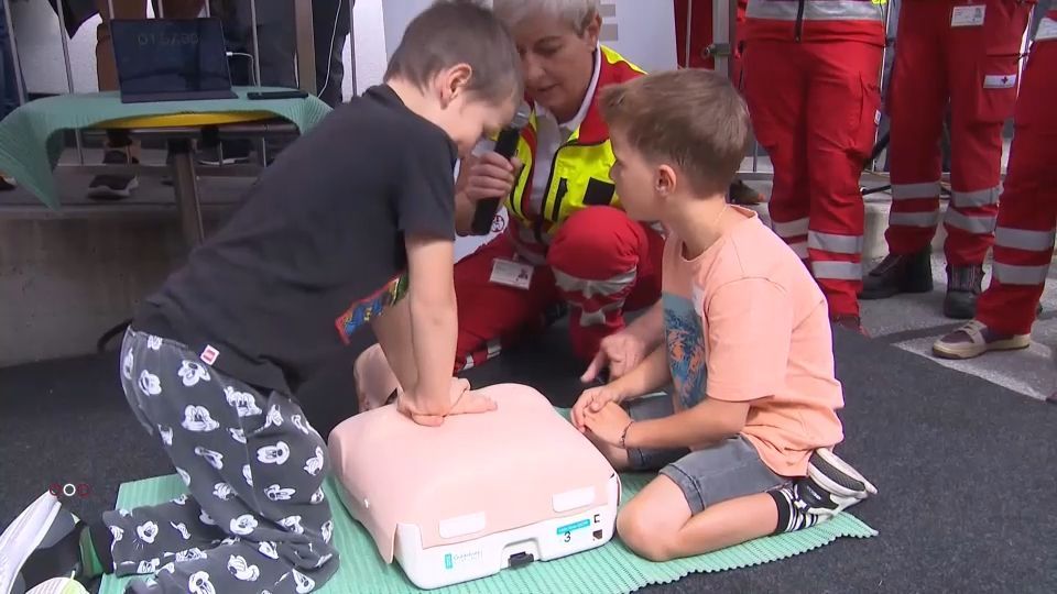 Video: Weltrekord: Längste Wiederbelebungsstraße
