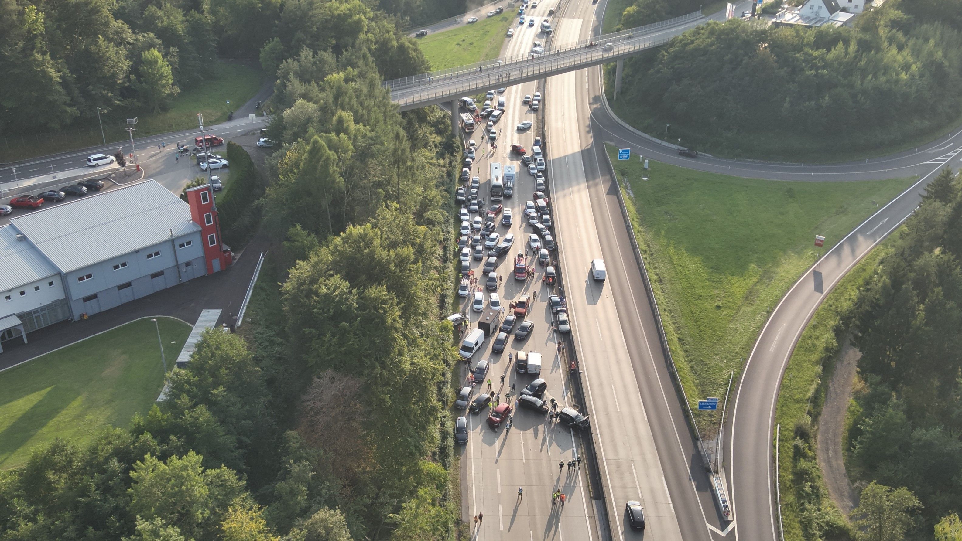 Video: Massenkarambolage in der Steiermark: Megastau und 29 Verletzte
