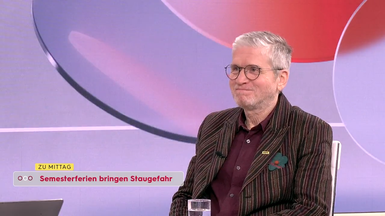 Video: Semesterferien bringen dichten Reiseverkehr